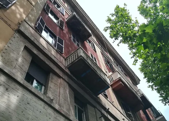 A Casa Di Juno "vivi Un Vero Local" Roma